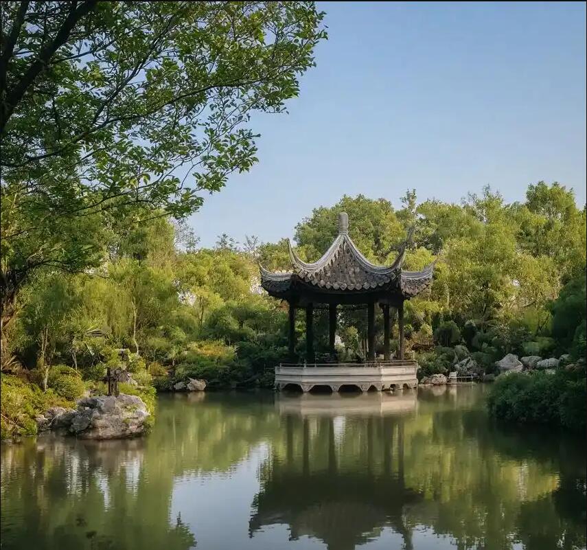 柳州柳南向雪餐饮有限公司